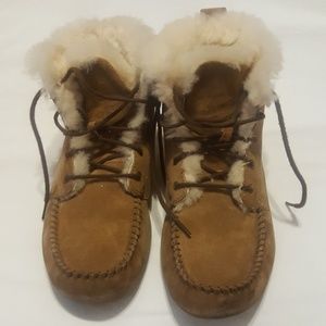 Ugg hi top tie boots